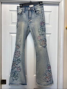 Oli & Hali Women’s Light Wash Embroidered Flare Jeans - Multicolor Floral Small